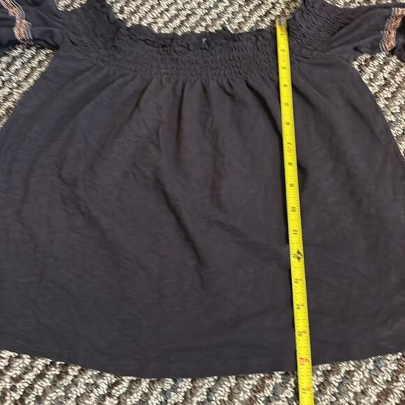 American Eagle Outfitters Grey Floral Embroidered Top Blouse Off Shoulder XS S - Picture 8 of 11